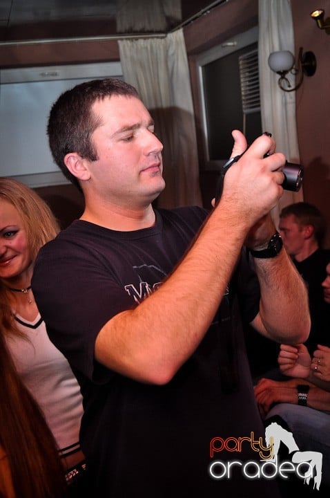 Chanson petrece mai departe, 