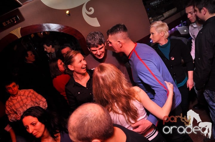 Chanson petrece mai departe, 