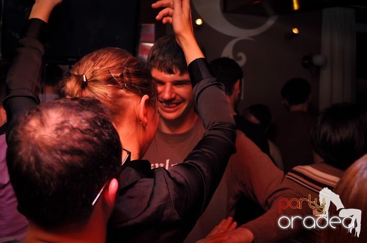 Chanson petrece mai departe, 