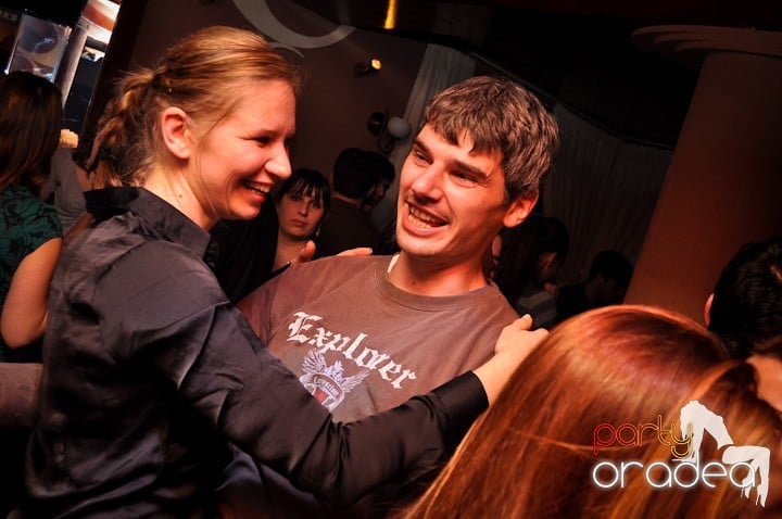 Chanson petrece mai departe, 