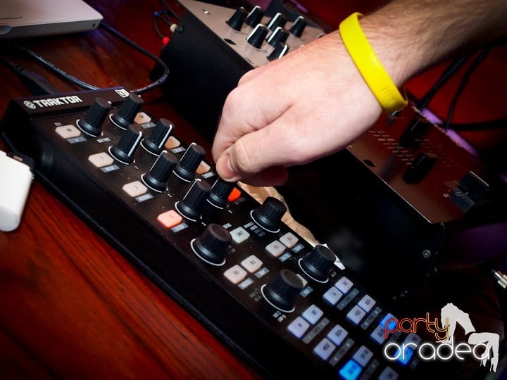 Chanson petrece mai departe, 