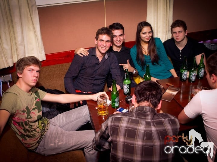 Chanson petrece mai departe, 