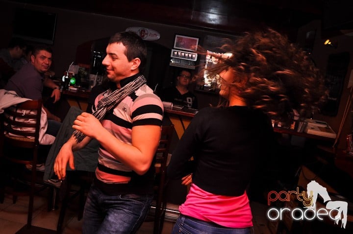 Chanson petrece mai departe, 