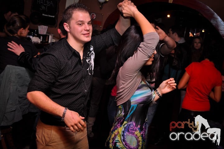 Chanson petrece mai departe, 