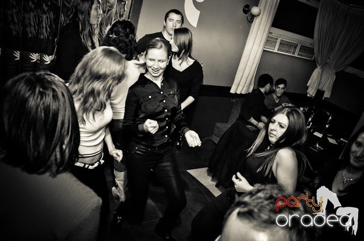 Chanson petrece mai departe, 