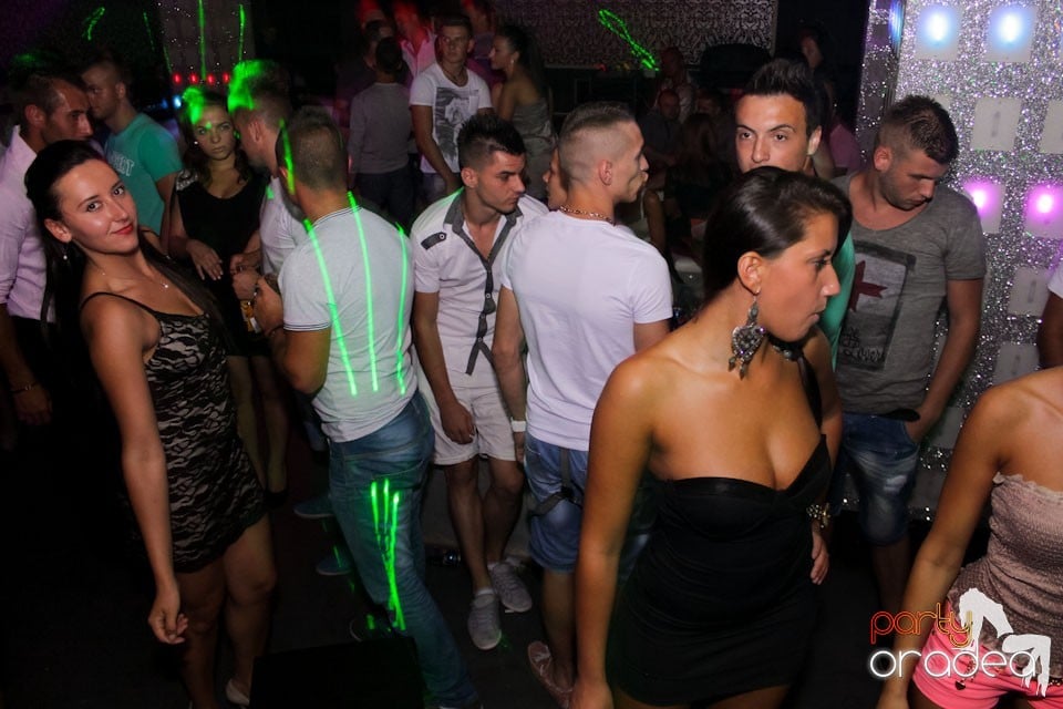 Chef cu muzică live în Club Life,