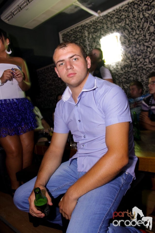 Chef cu muzică live în Club Life,