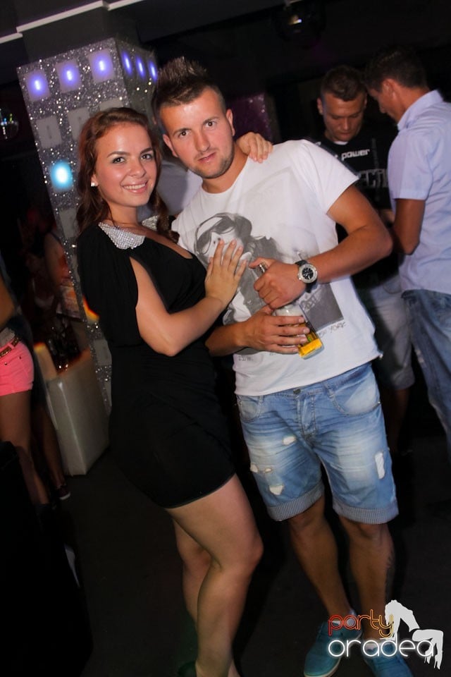 Chef cu muzică live în Club Life,