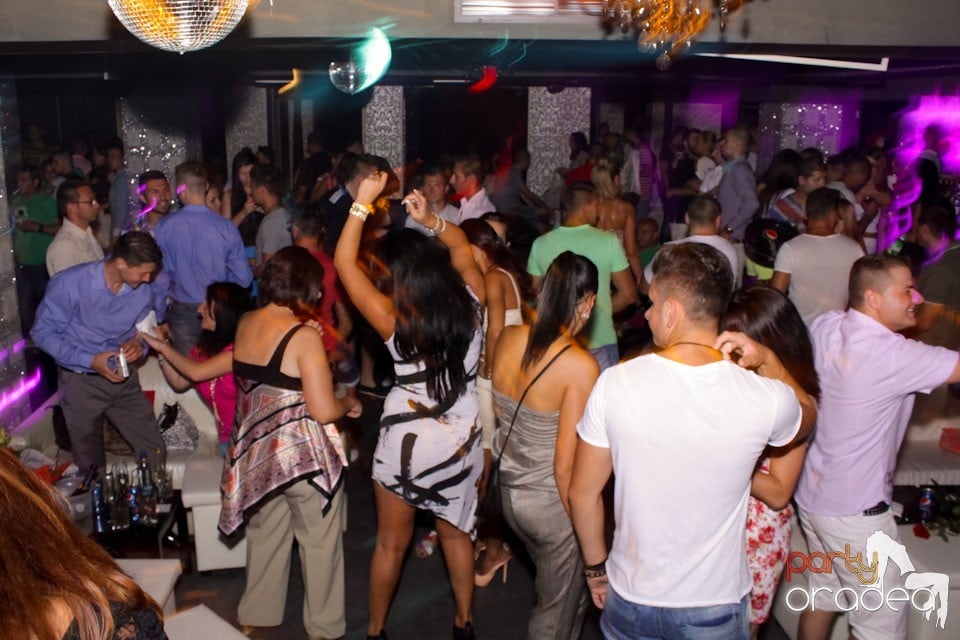 Chef cu muzică live în Club Life,