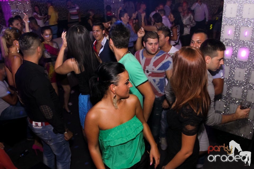 Chef cu muzică live în Club Life,
