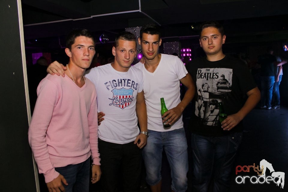 Chef cu muzică live în Club Life,