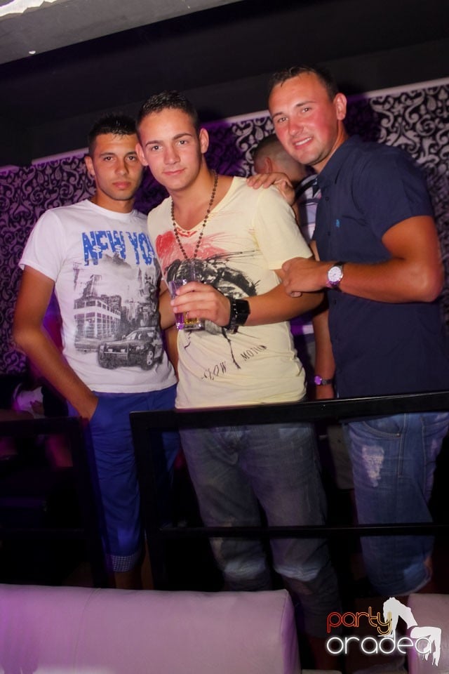 Chef cu muzică live în Club Life,