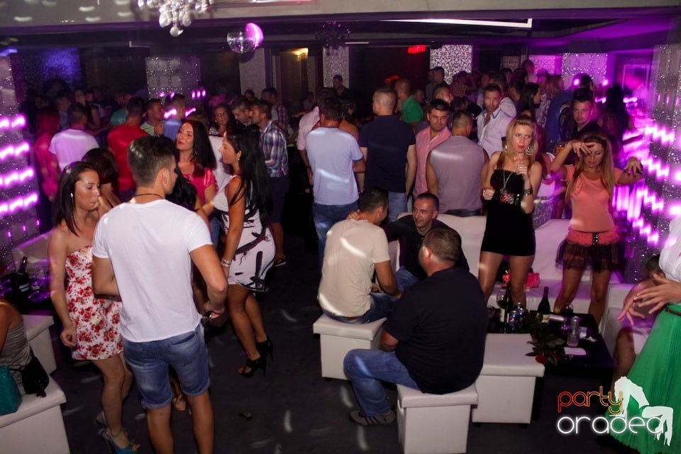Chef cu muzică live în Club Life,