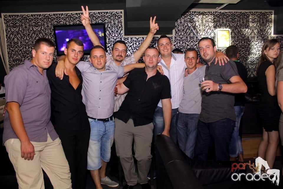 Chef cu muzică live în Club Life,