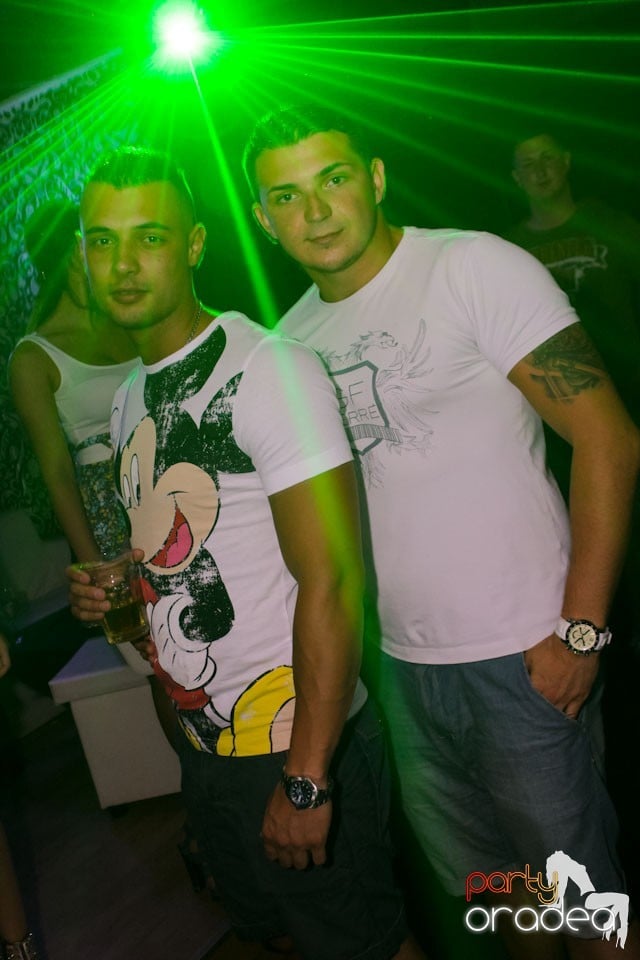 Chef cu muzică live în Club Life,