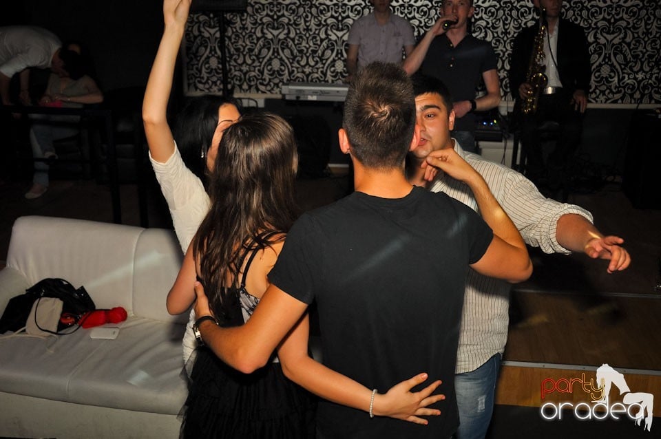 Chef cu Pedro şi formaţia în Life, 