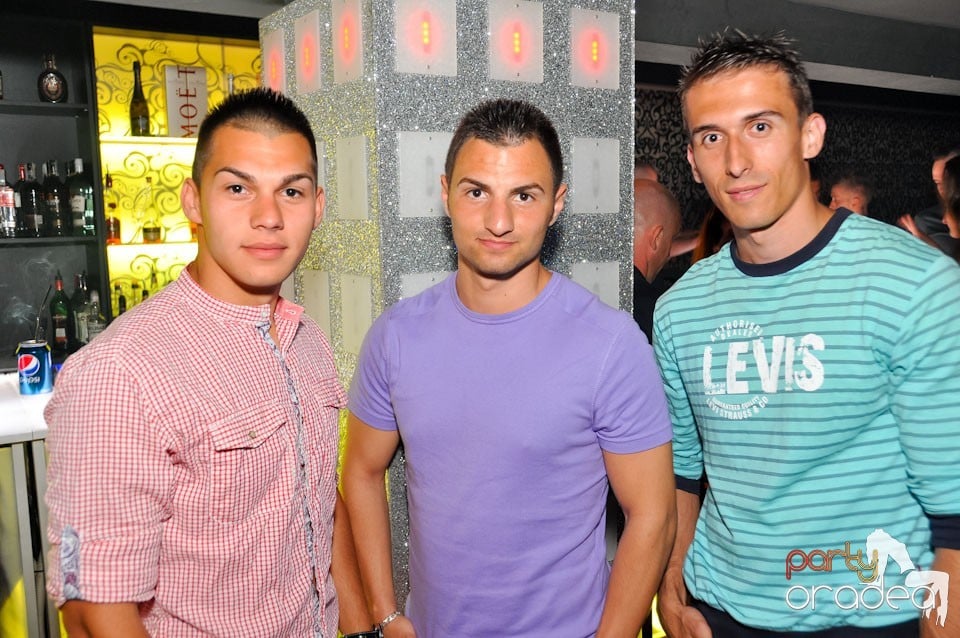 Chef cu Pedro şi formaţia în Life, 