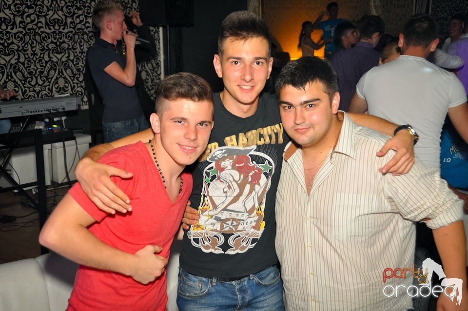 Chef cu Pedro şi formaţia în Life, 