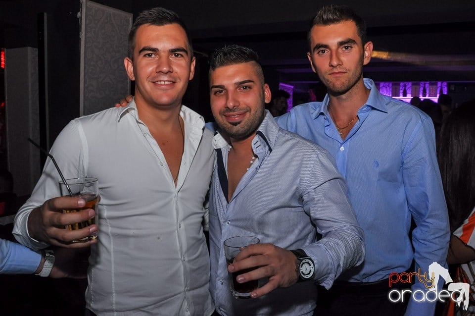 Chef de chef în Club Life, 