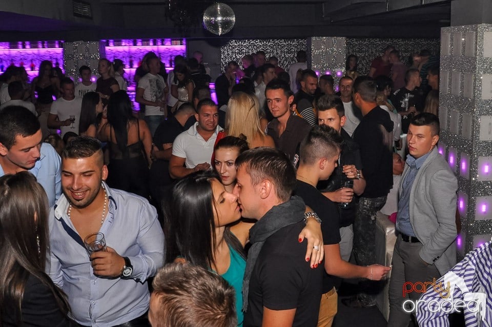 Chef de chef în Club Life, 