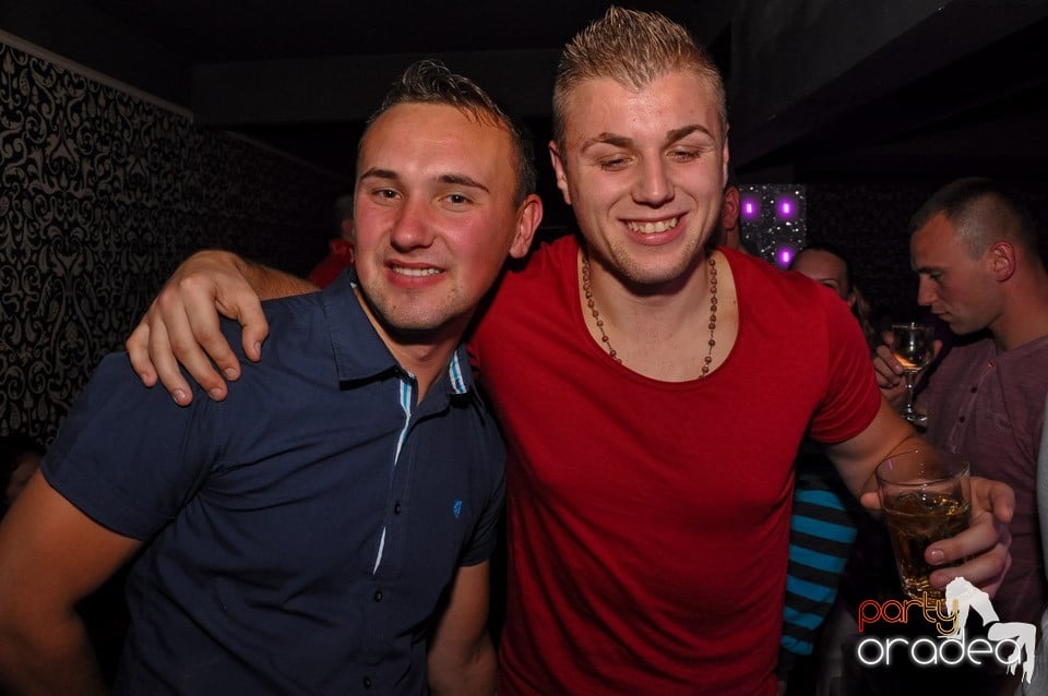 Chef de chef în Club Life, 