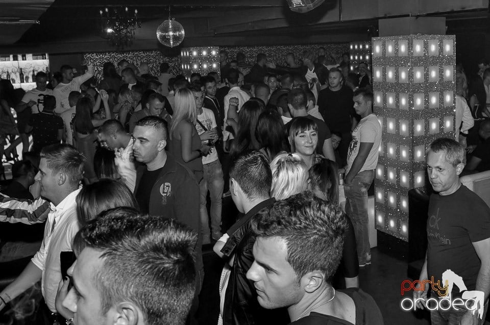 Chef de chef în Club Life, 