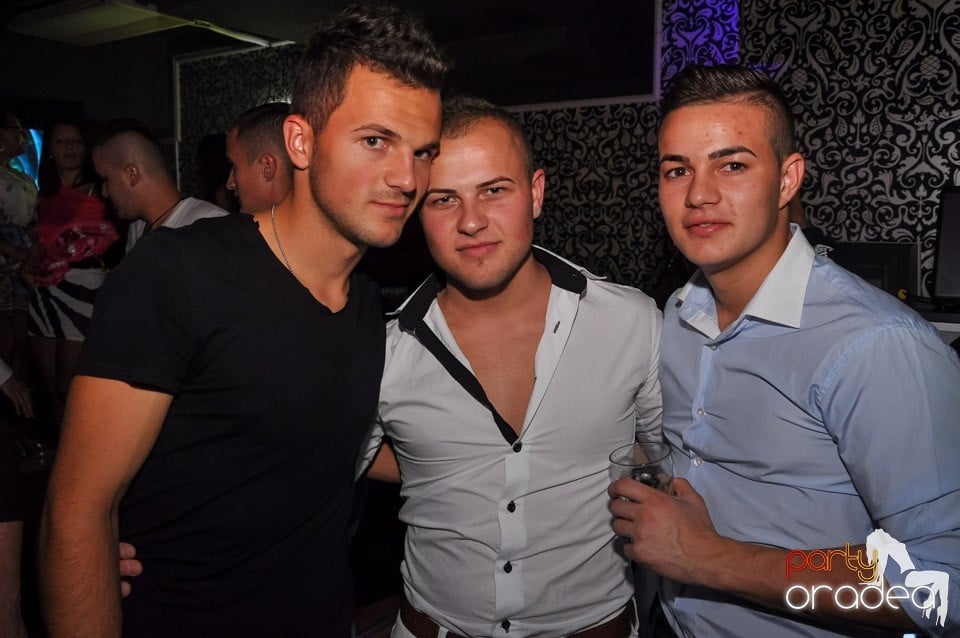 Chef de chef în Club Life, 