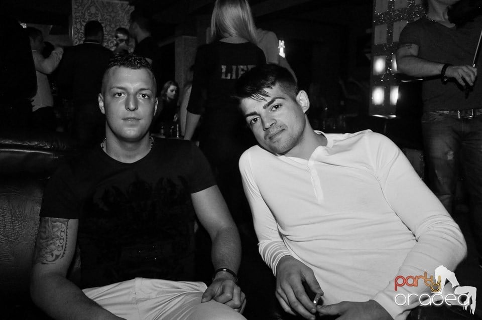 Chef de chef în Club Life, 