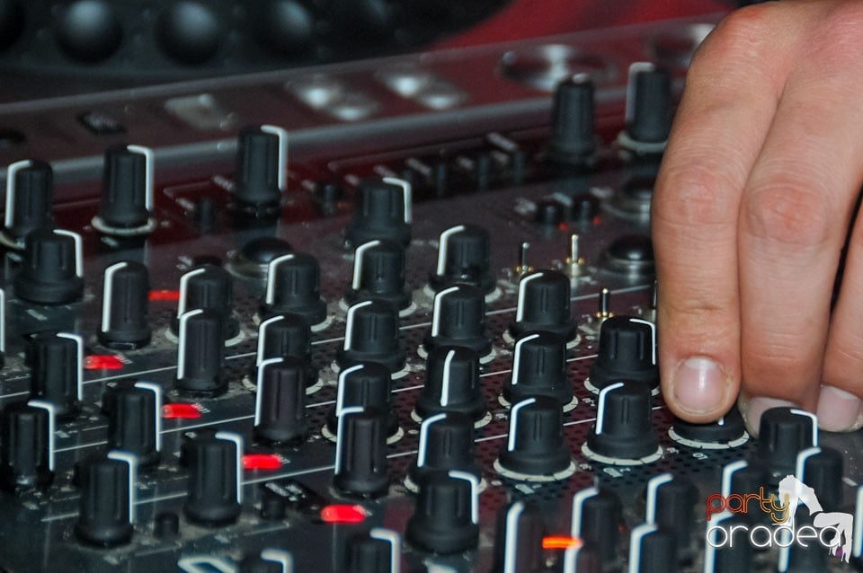 Chef de chef în Club Life, 