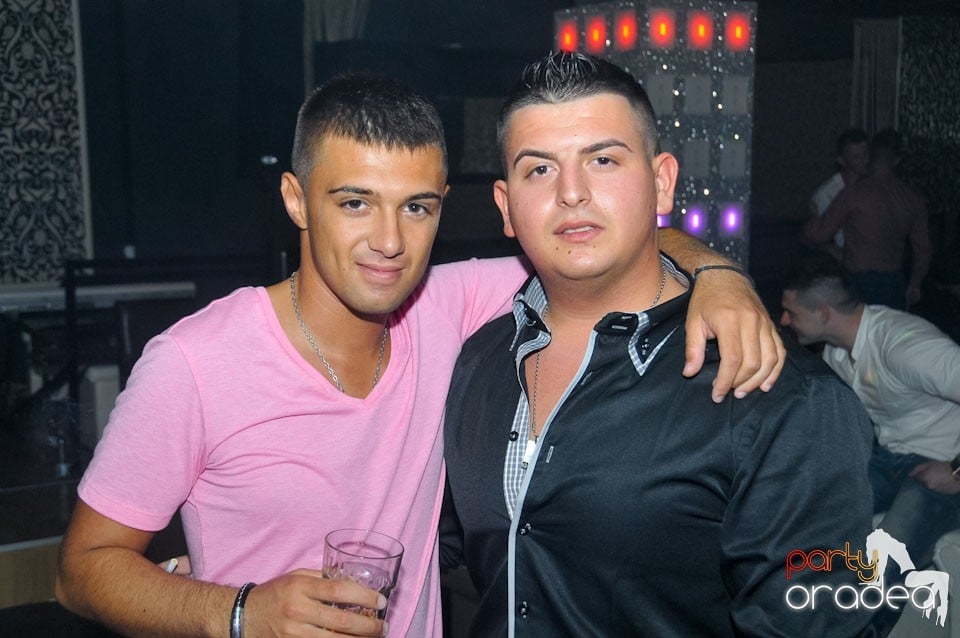 Chef de chef în Club Life, 