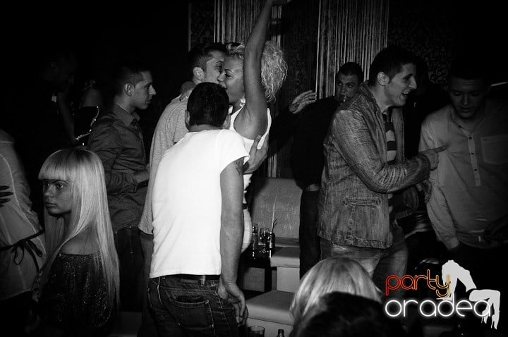 Chef de milioane în Club Life, 