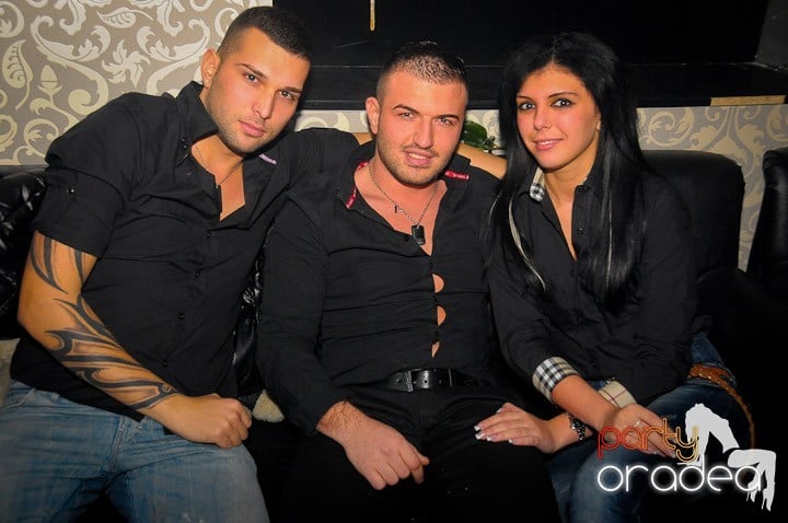 Chef de milioane în Club Life,