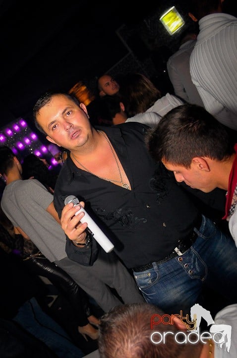 Chef de milioane în Club Life,