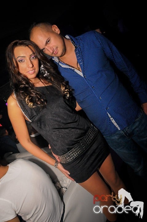 Chef de milioane în Club Life,