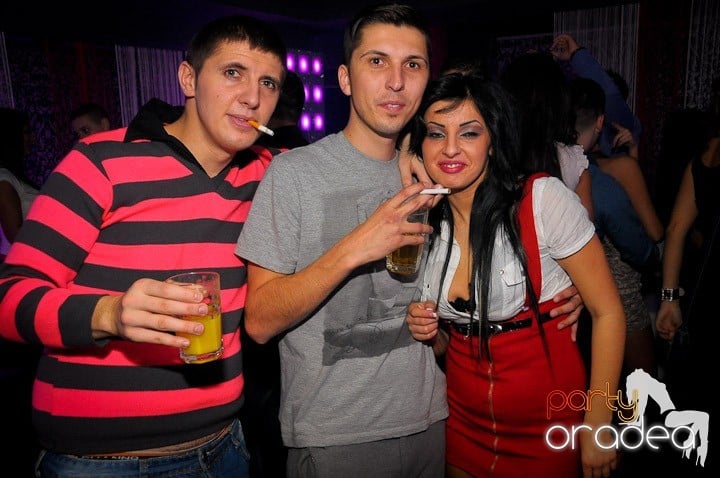 Chef de milioane în Club Life, 