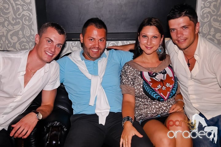 Chef de milioane în Club Life, 