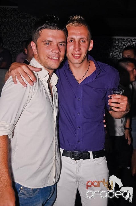 Chef de milioane în Club Life, 