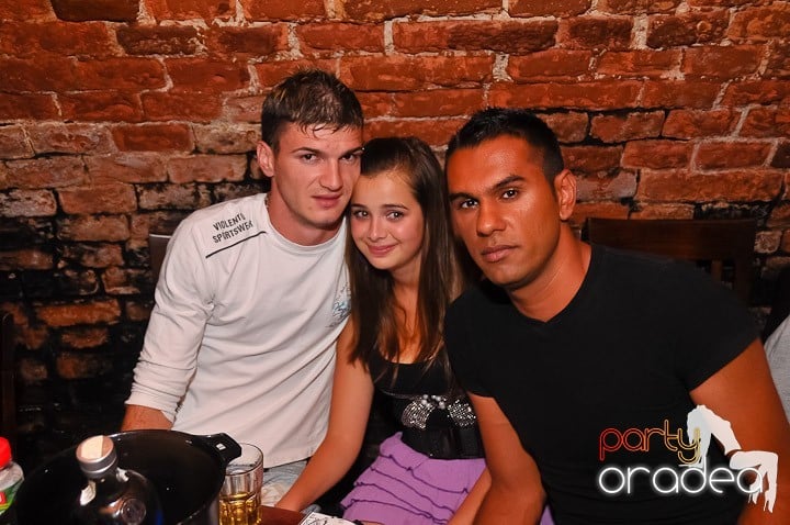 Chef de pomină în Club Escape,