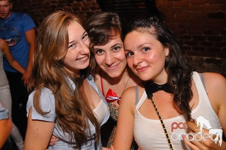 Chef de pomină în Club Escape,