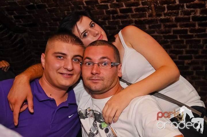 Chef de pomină în Club Escape,