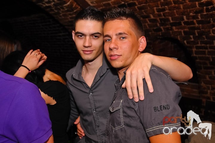 Chef de pomină în Club Escape,