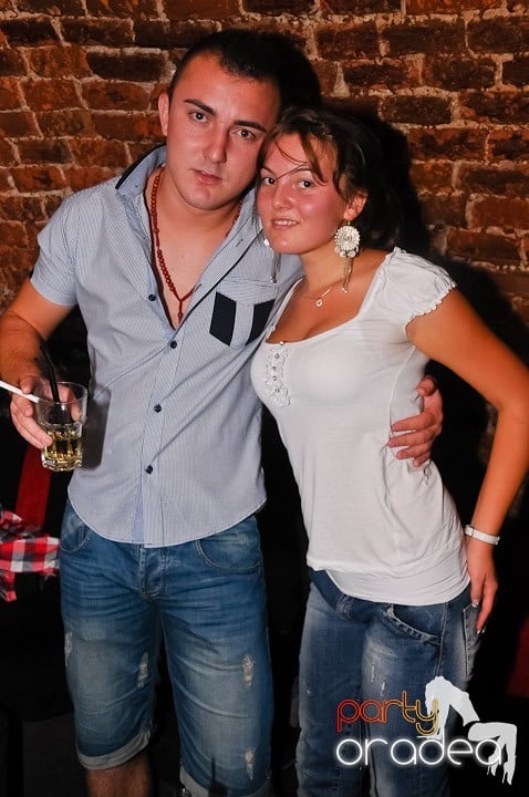 Chef de pomină în Club Escape,