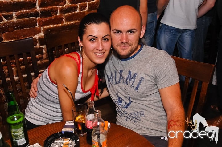 Chef de pomină în Club Escape, 