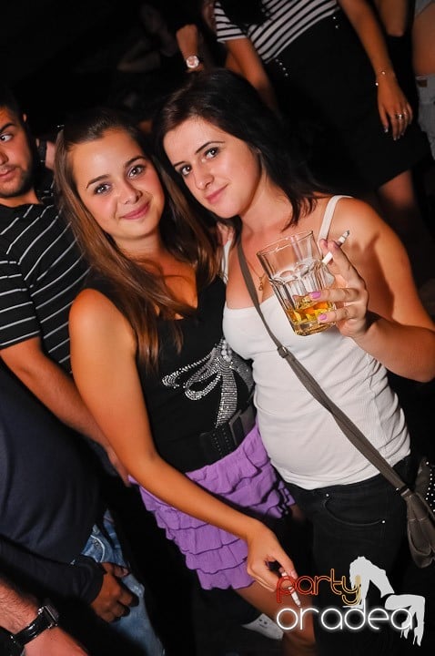 Chef de pomină în Club Escape,