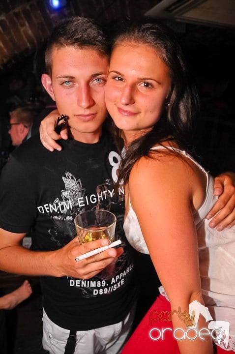Chef de pomină în Club Escape,