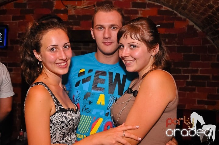 Chef de pomină în Club Escape,