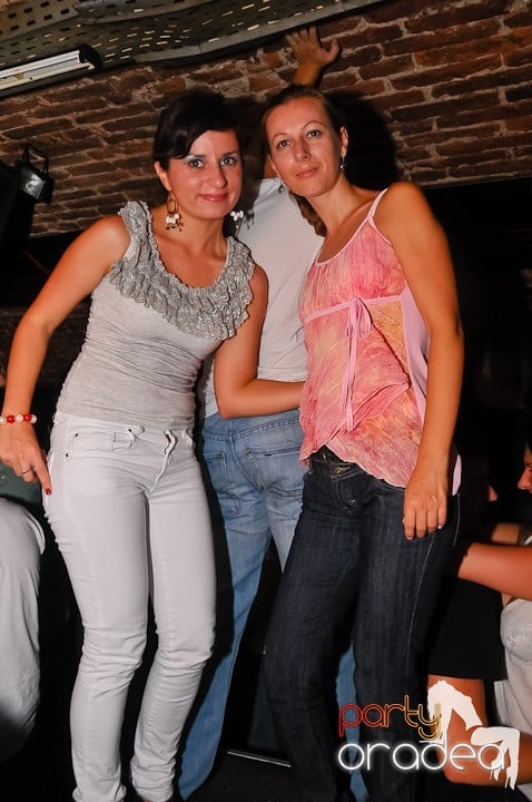 Chef de pomină în Club Escape,