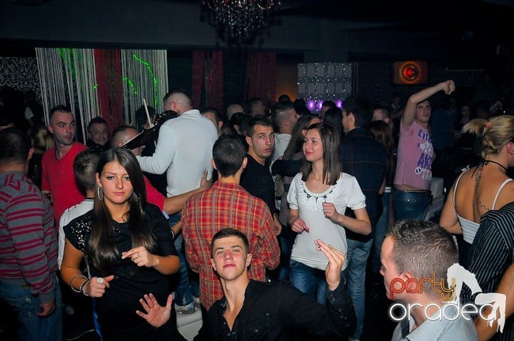 Chef la maxim în Club Life, 