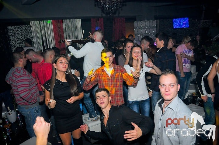 Chef la maxim în Club Life, 