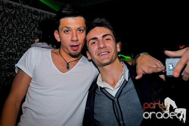 Chef la maxim în Club Life, 